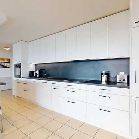 2 Bedroom With View - Close To Geneva & Lausanne *