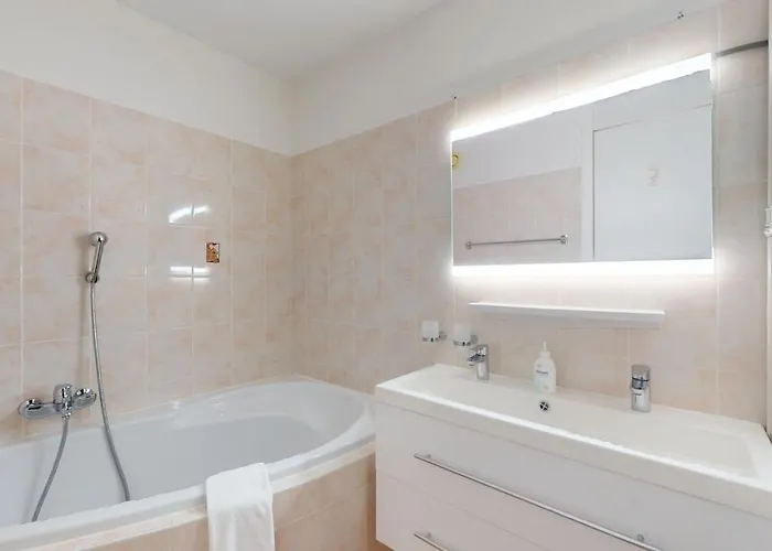 2 Bedroom With View - Close To Geneva & Lausanne Appartement Gland