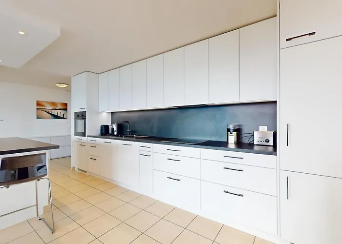 2 Bedroom With View - Close To Geneva & Lausanne *